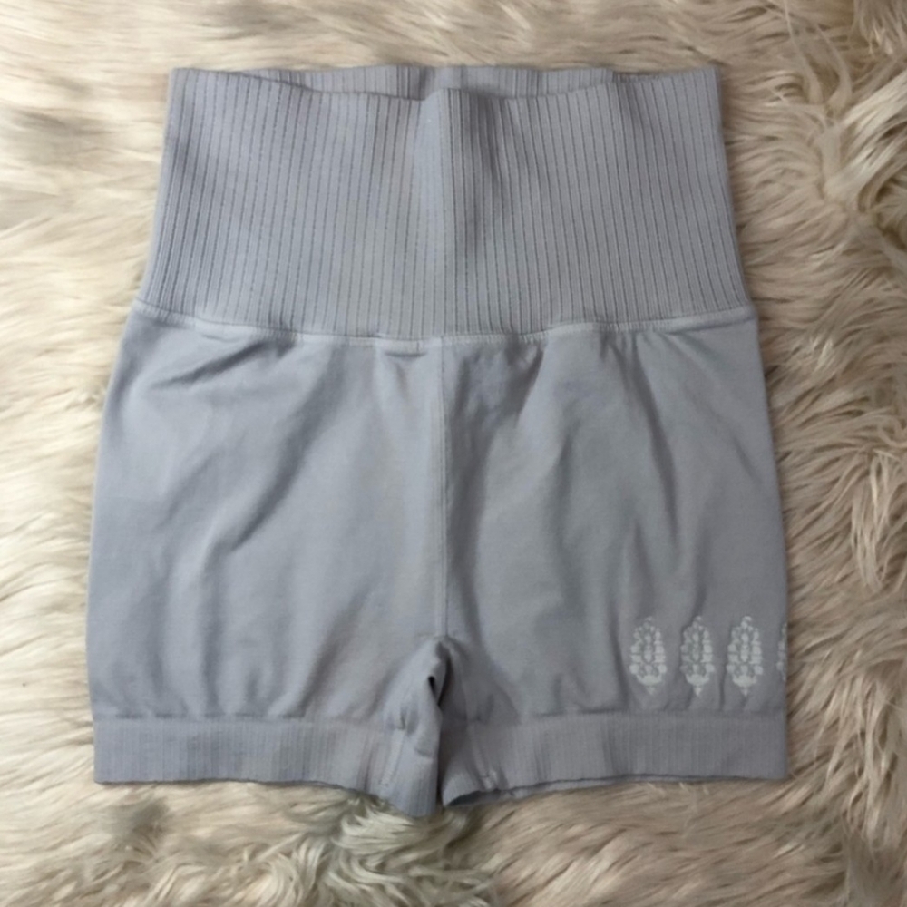 RARE NWOT Free People Ice Gray Good Karma Running Shorts Size Xs/S